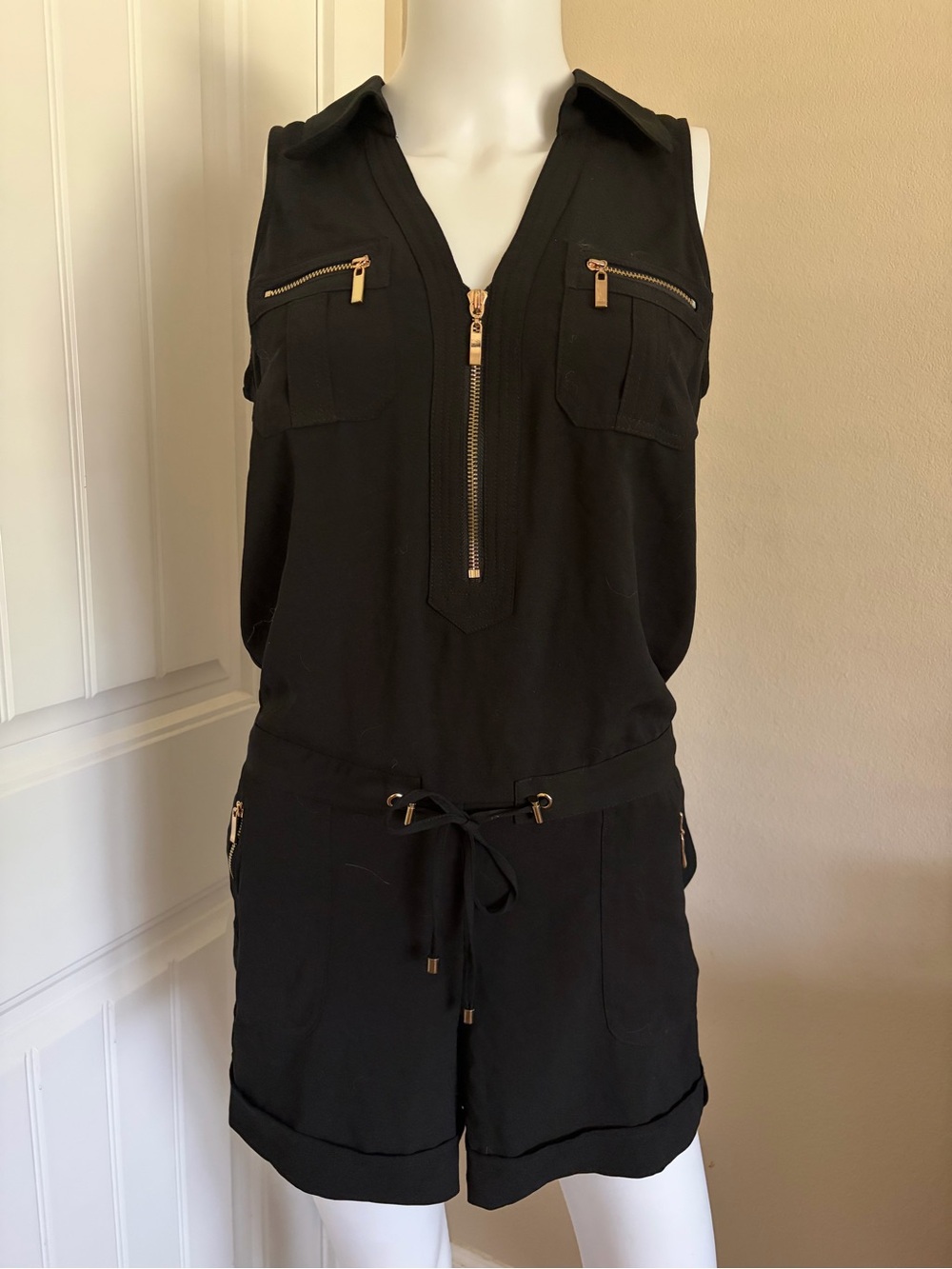 Vintage Y2K Sleeveless Black and Gold Romper Jumpsuit